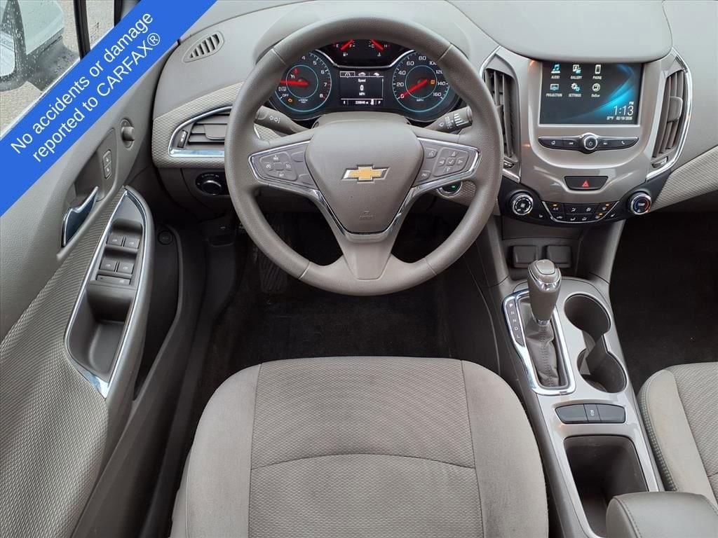 Thumbnail: 2016 Chevrolet Cruze - 14