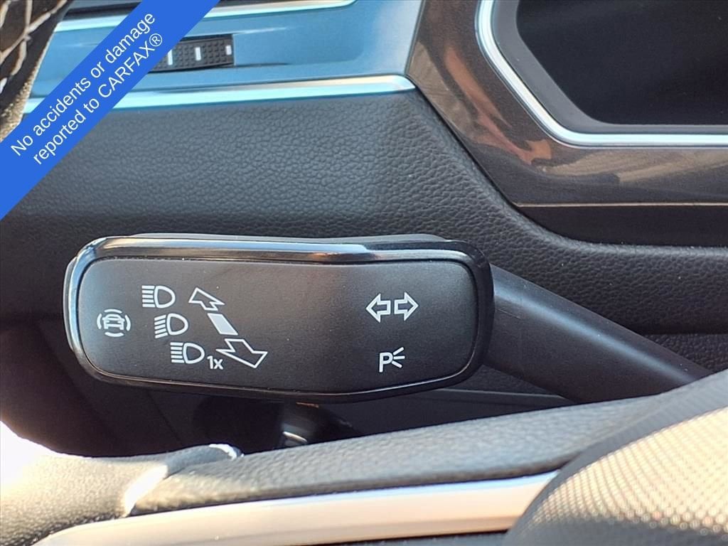 Thumbnail: 2022 Volkswagen Tiguan - 21