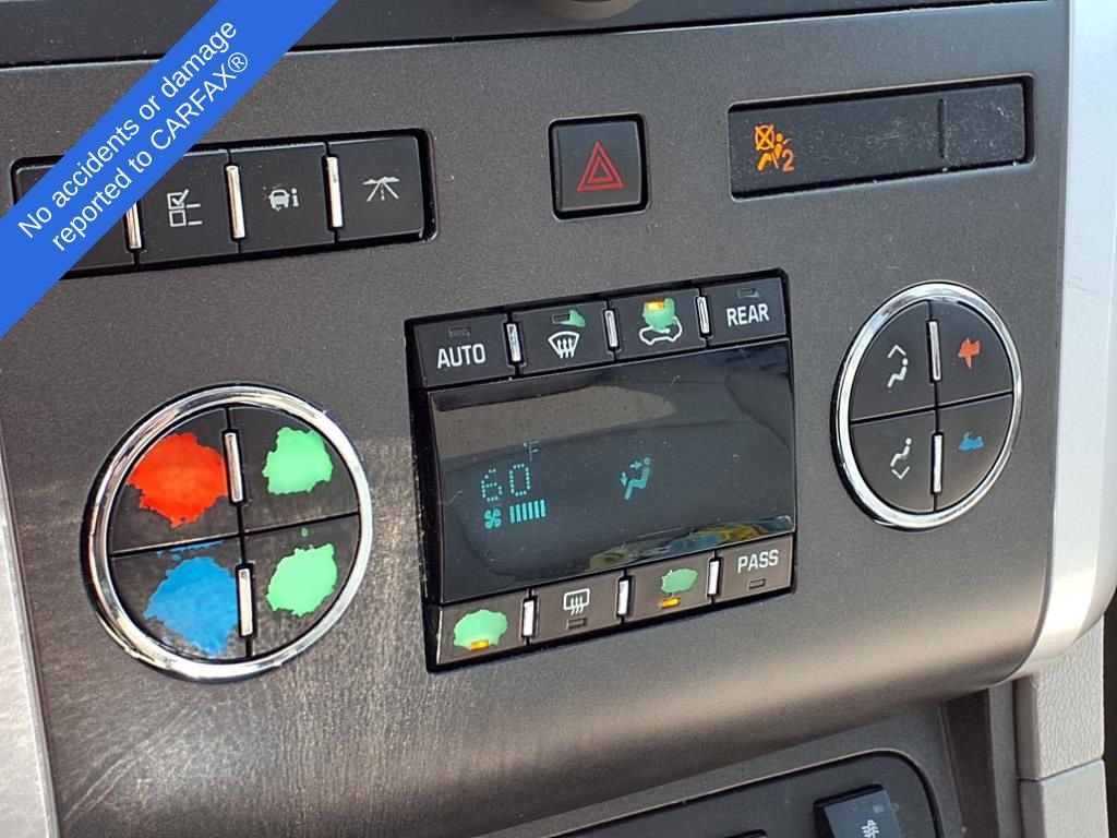Thumbnail: 2009 Chevrolet Traverse - 23