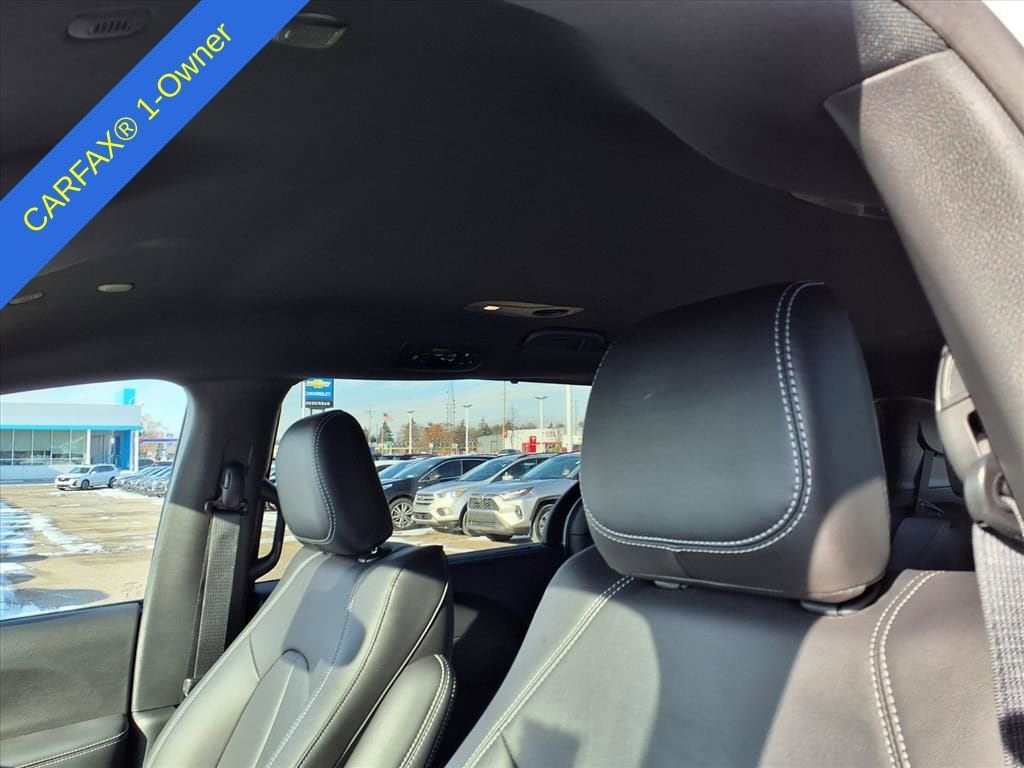 Thumbnail: 2026 Chrysler Pacifica - 18