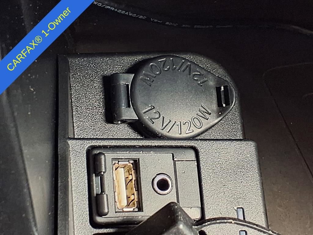 Thumbnail: 2015 Toyota Camry - 24