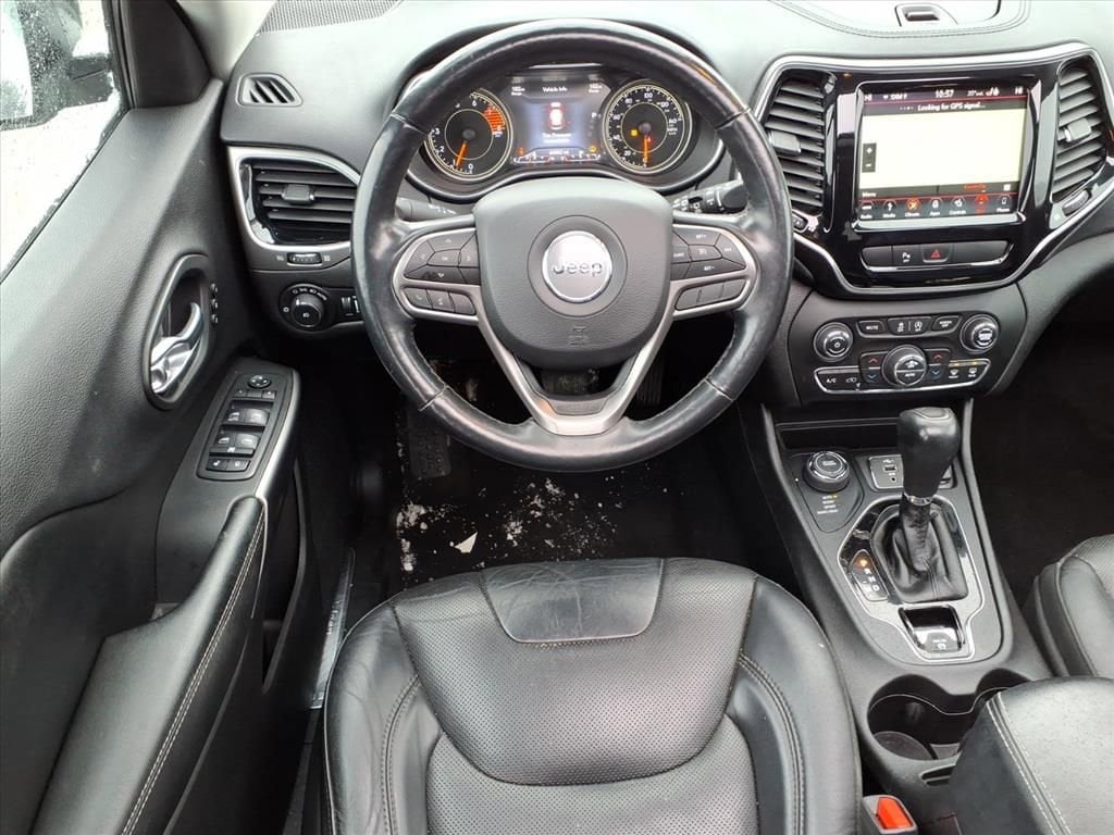 Thumbnail: 2019 Jeep Cherokee - 13