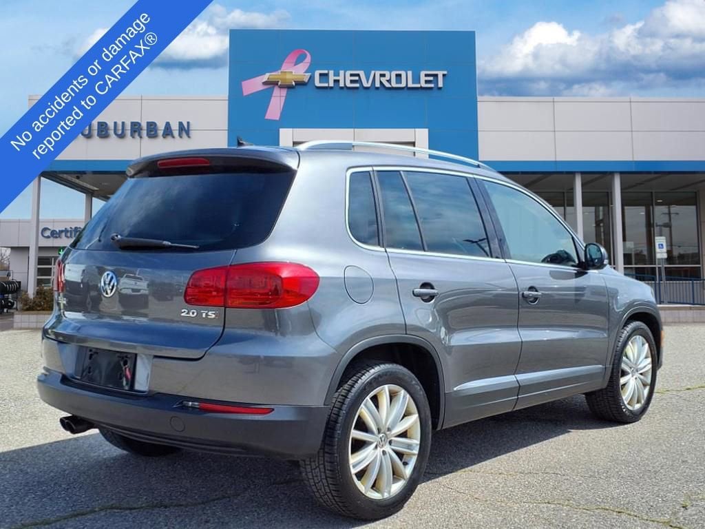 Thumbnail: 2014 Volkswagen Tiguan - 5