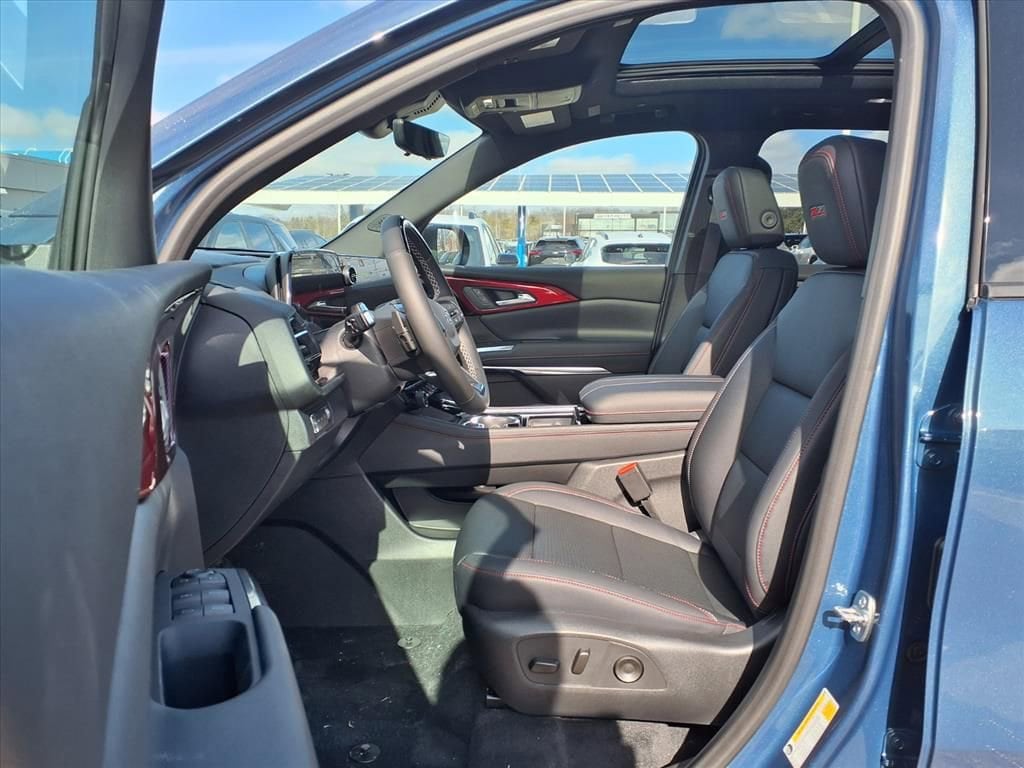 Thumbnail: 2026 Chevrolet Traverse - 16