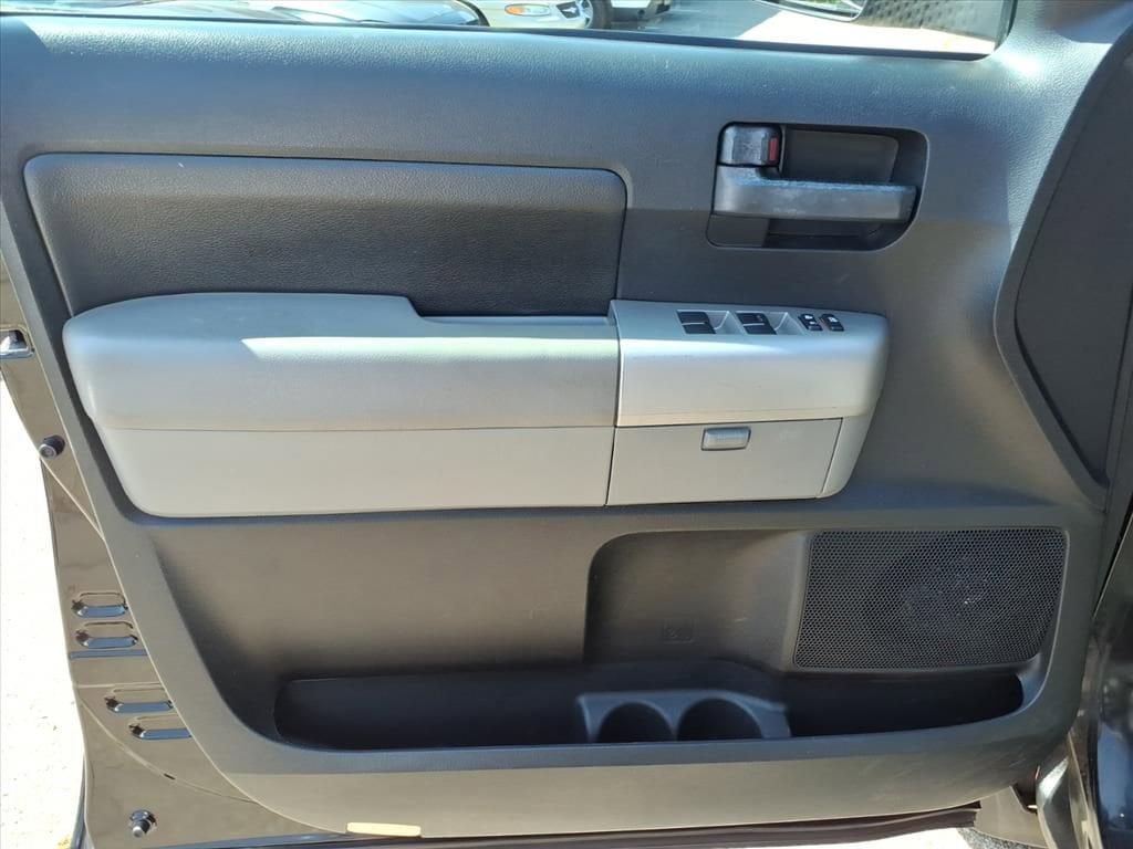 Thumbnail: 2008 Toyota Tundra - 14