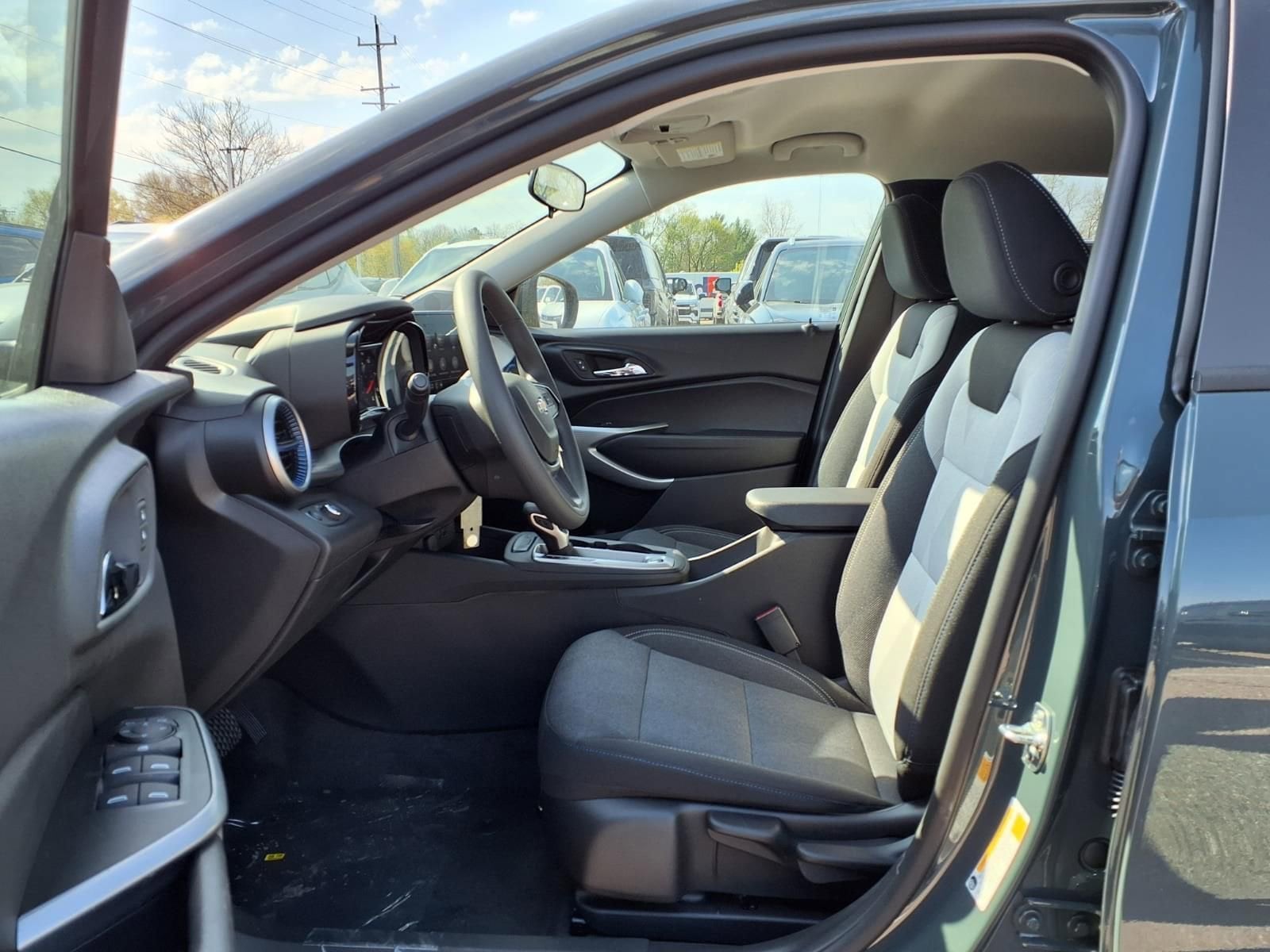 Thumbnail: 2026 Chevrolet Trax - 13