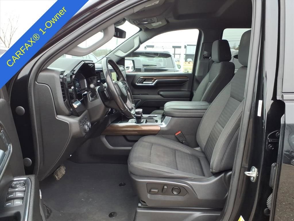 Thumbnail: 2023 Chevrolet Silverado 1500 - 16