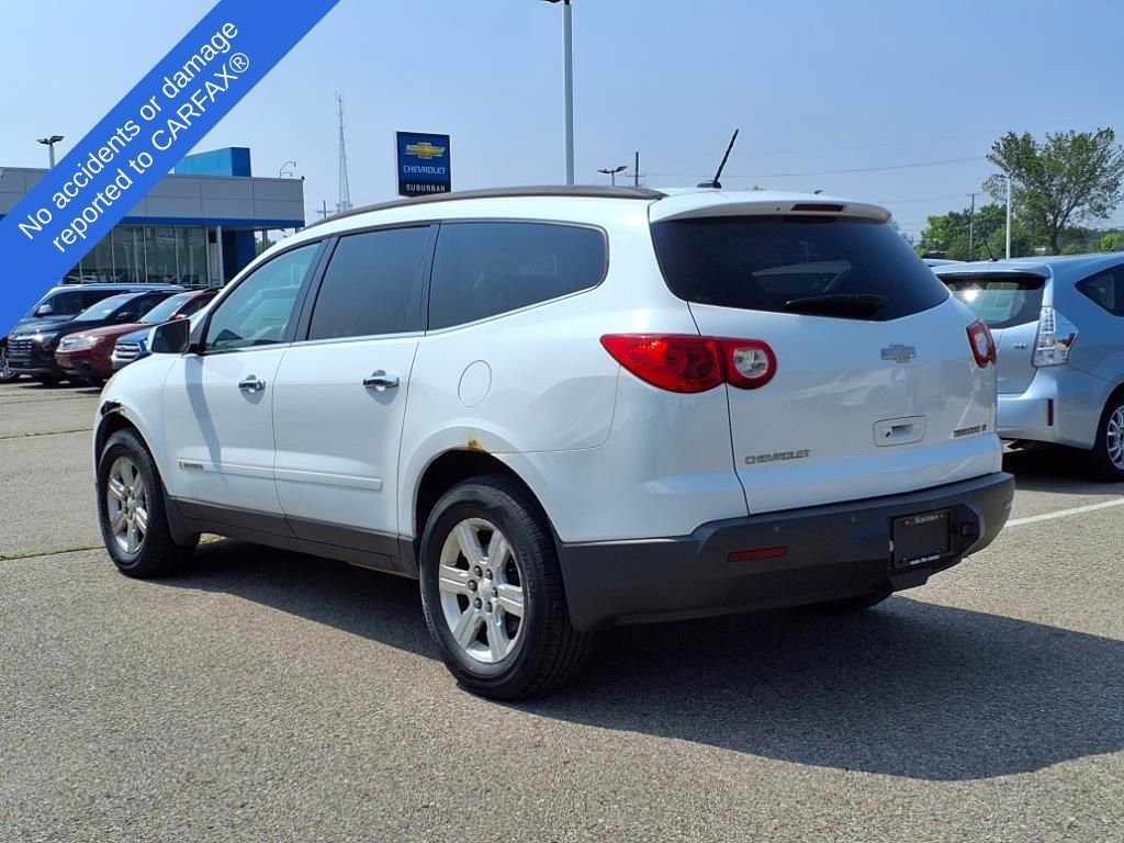 Thumbnail: 2009 Chevrolet Traverse - 10