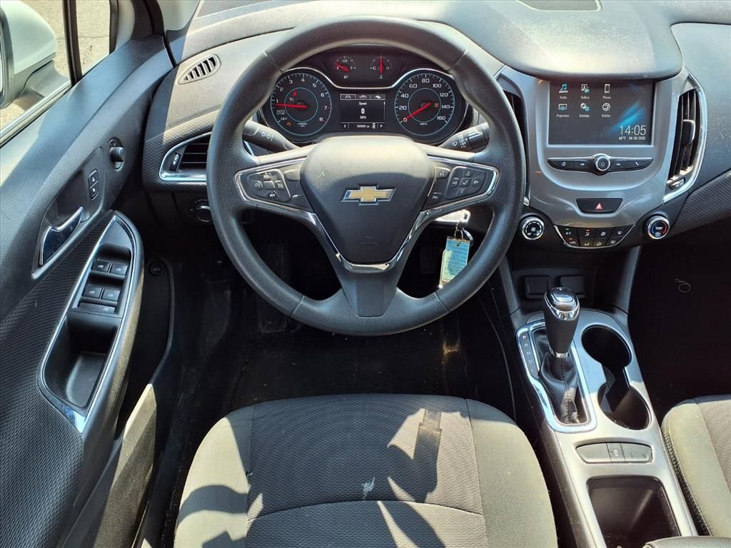 Thumbnail: 2017 Chevrolet Cruze - 13