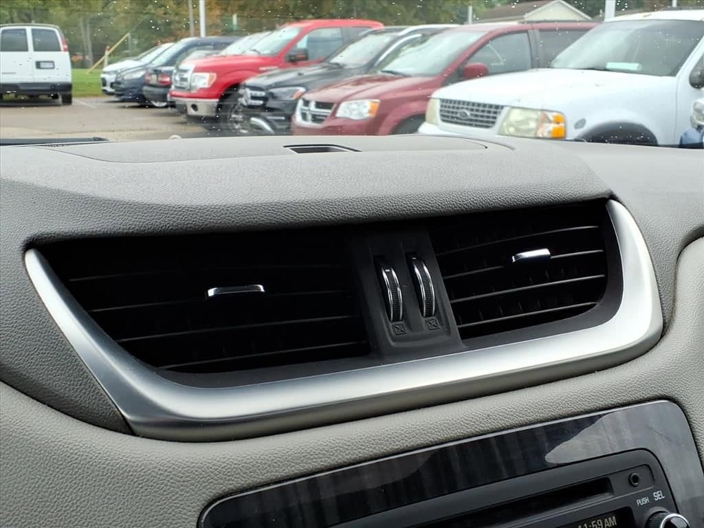 Thumbnail: 2014 Chevrolet Traverse - 28