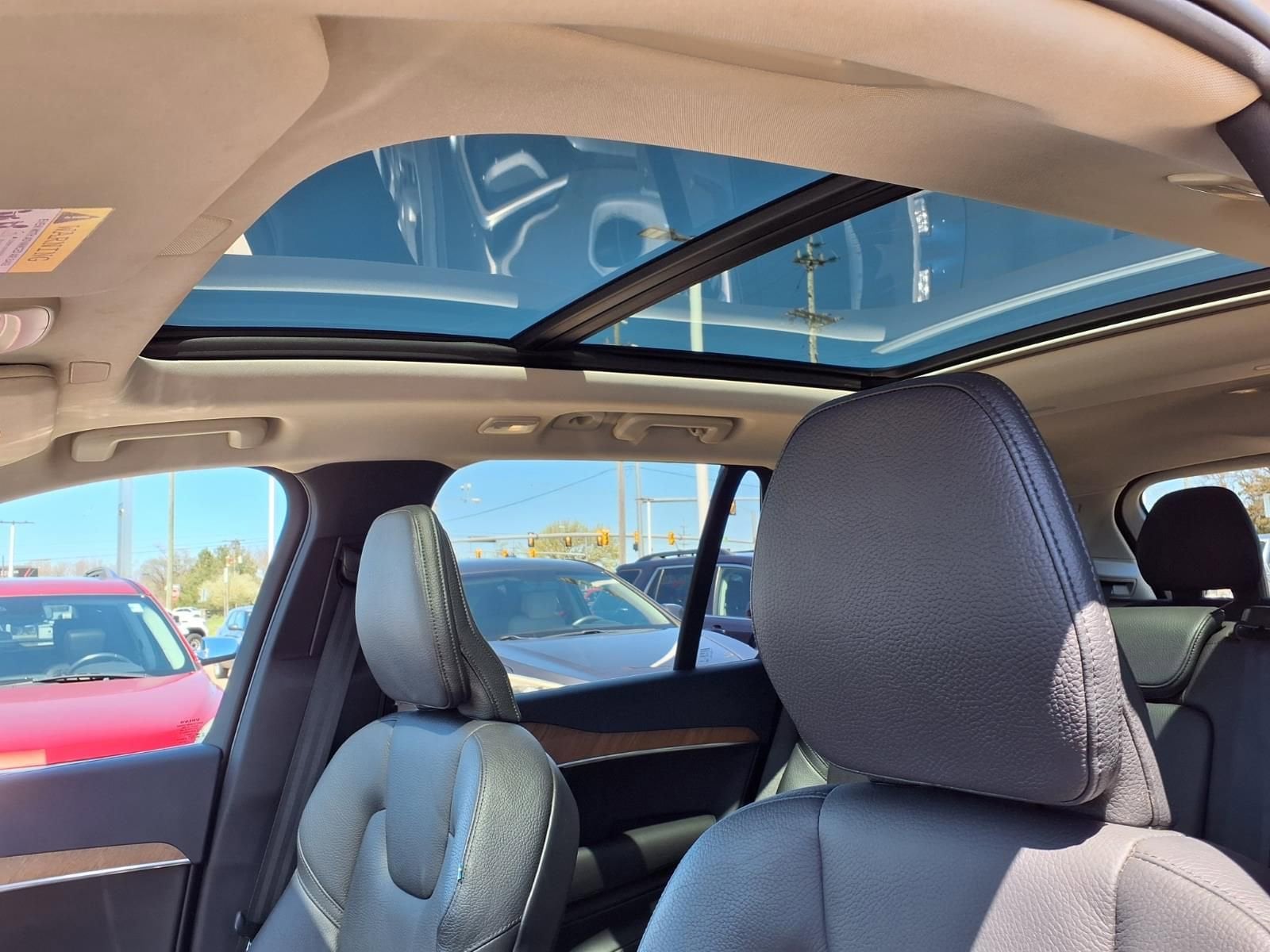 Thumbnail: 2024 Volvo XC90 - 18