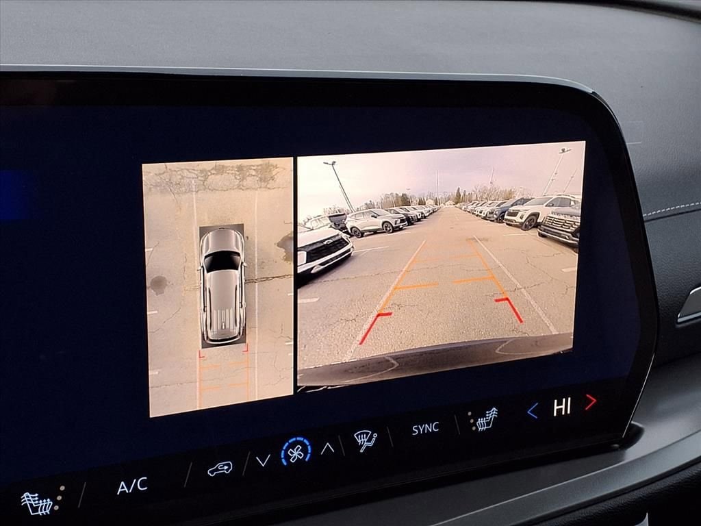 Thumbnail: 2026 Chevrolet Traverse - 21