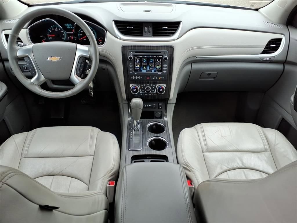 Thumbnail: 2014 Chevrolet Traverse - 11