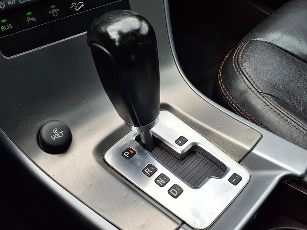 Thumbnail: 2010 Volvo XC60 - 25