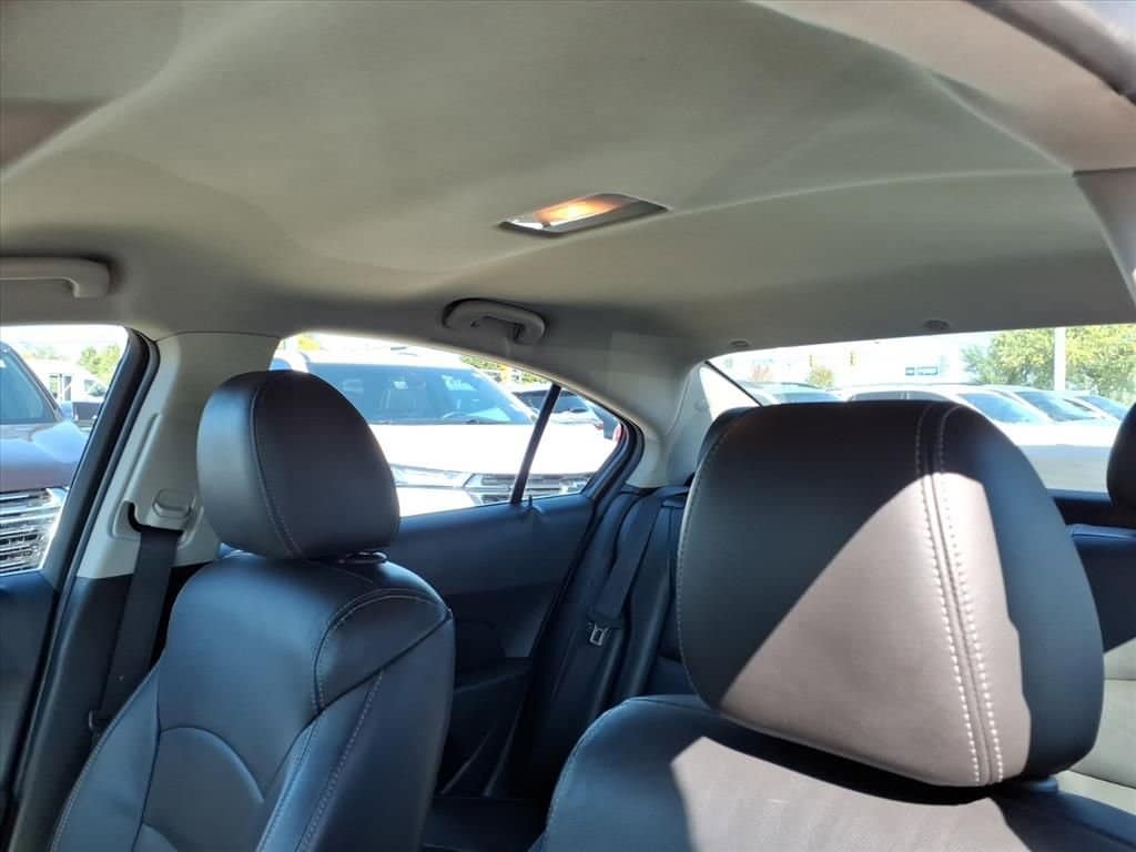 Thumbnail: 2015 Chevrolet Cruze - 16