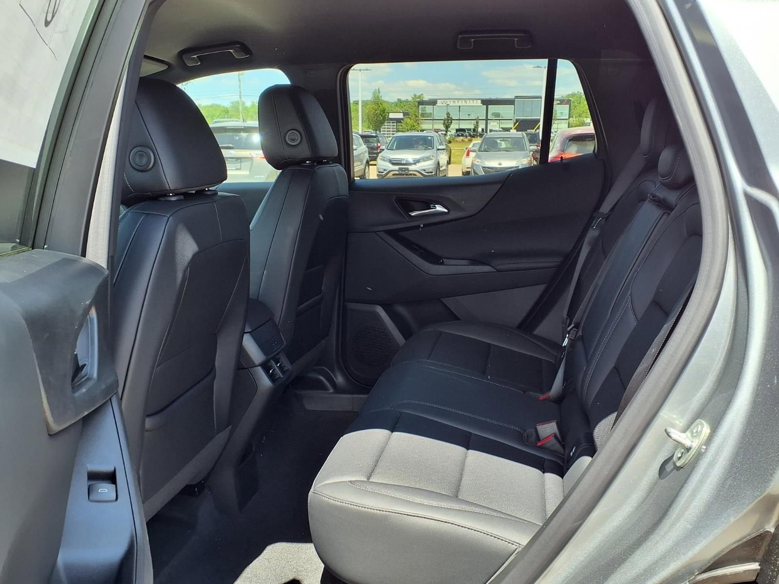 Thumbnail: 2026 Chevrolet Equinox - 9