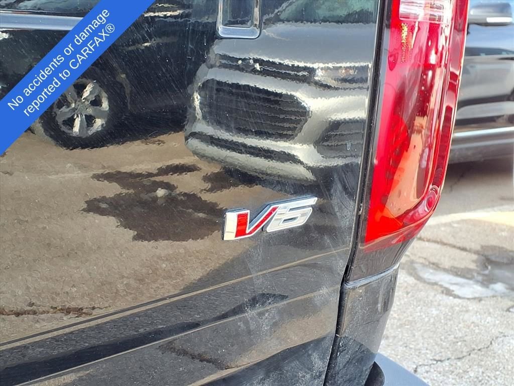 Thumbnail: 2022 Chevrolet Colorado - 10