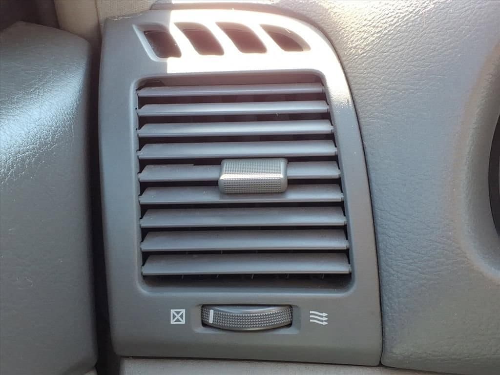 Thumbnail: 2004 Toyota Camry - 27