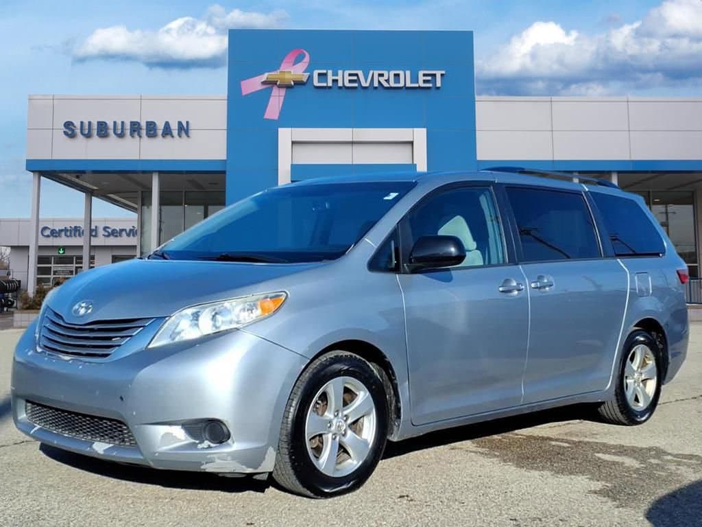 2016 Toyota Sienna LE -
                  Ann Arbor, MI