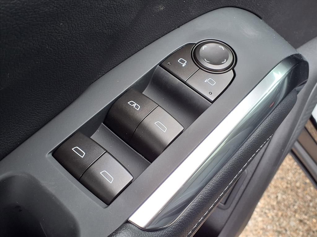 Thumbnail: 2026 Chevrolet Traverse - 13