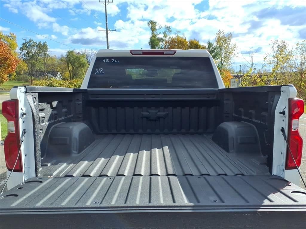 Thumbnail: 2026 Chevrolet Silverado 1500 - 8