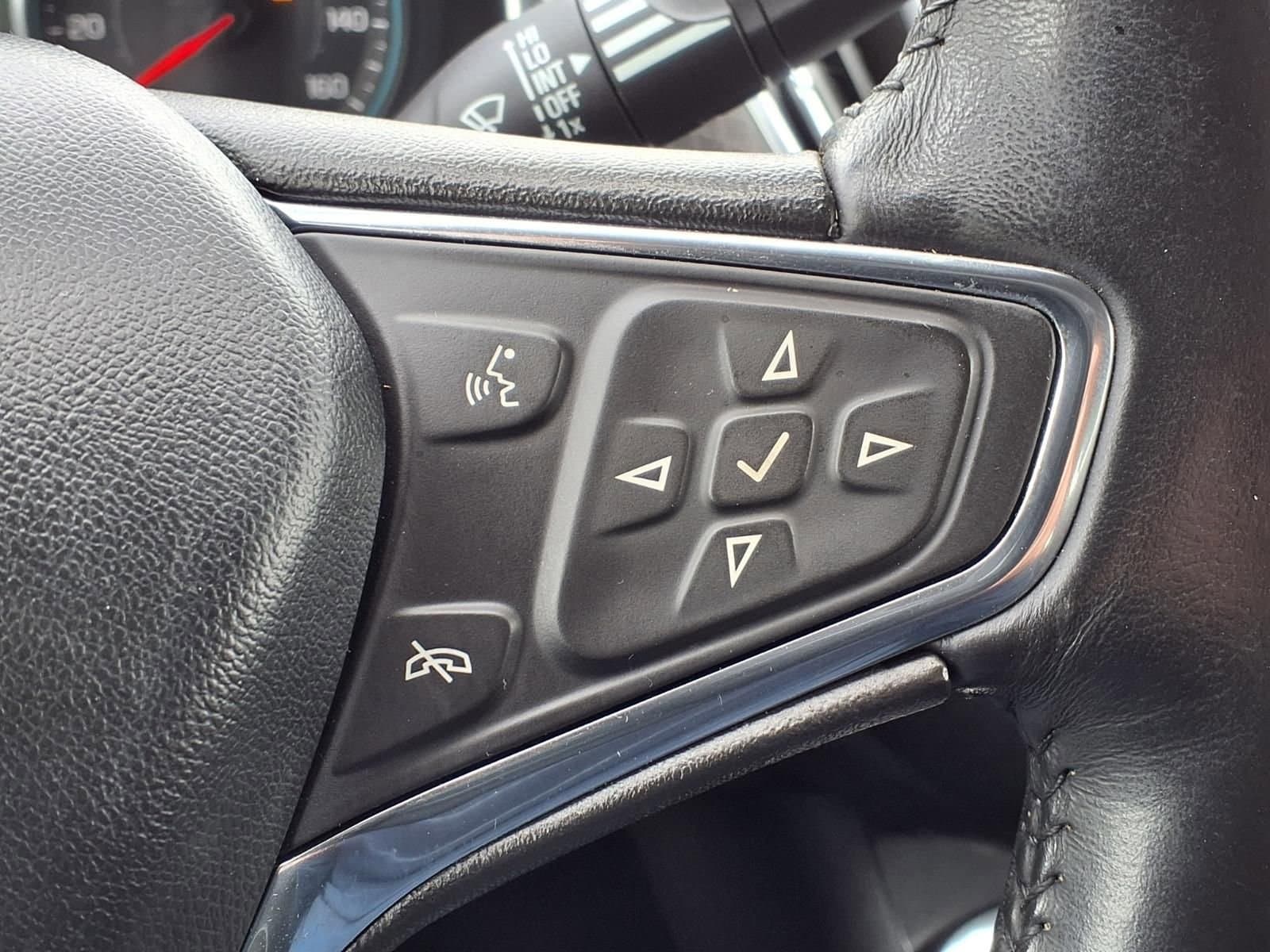 Thumbnail: 2016 Chevrolet Malibu - 28