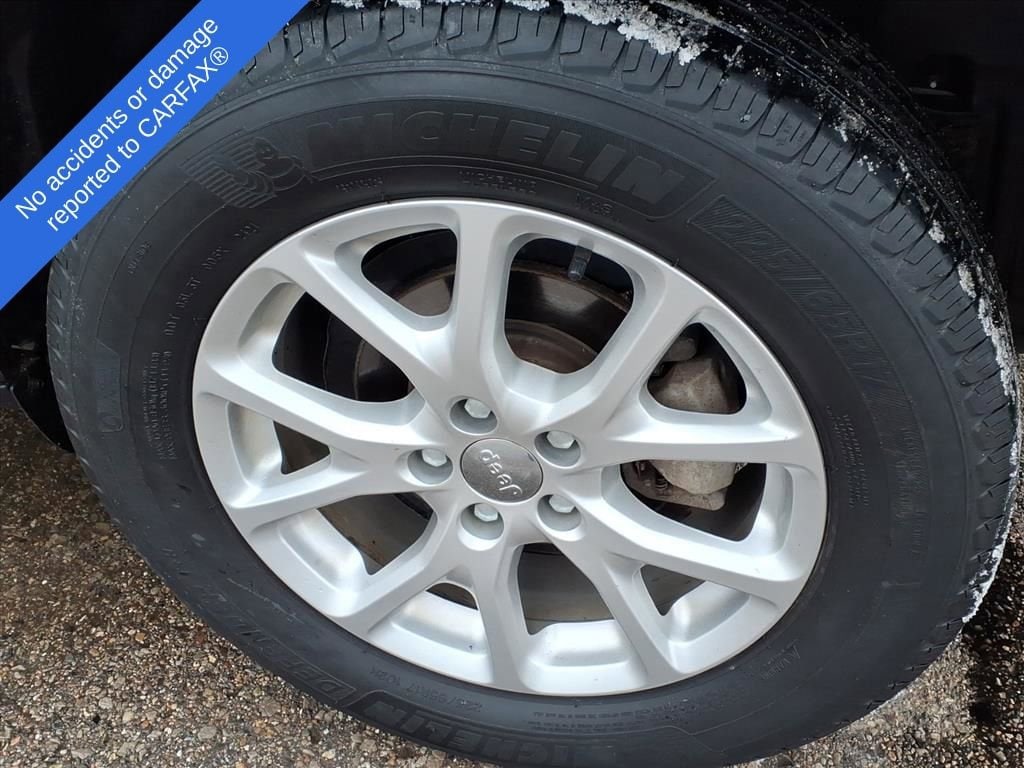 Thumbnail: 2016 Jeep Cherokee - 9