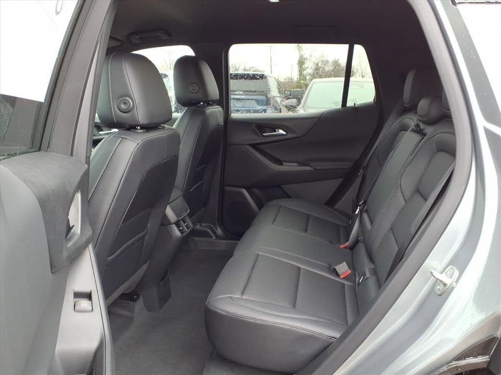 Thumbnail: 2026 Chevrolet Equinox - 9