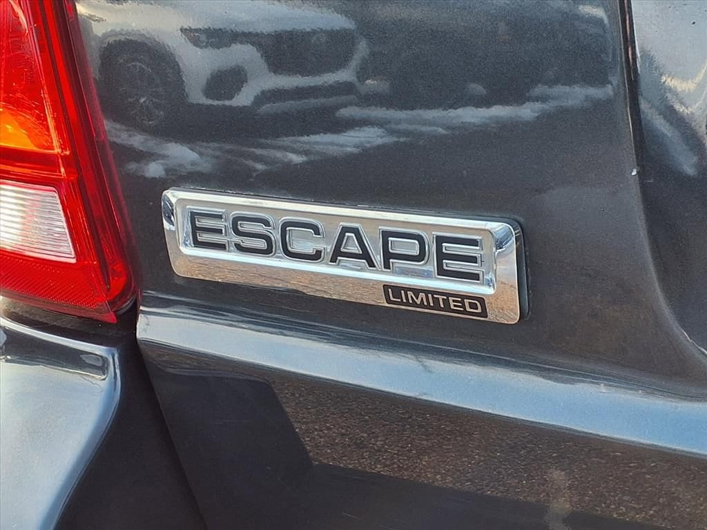 Thumbnail: 2009 Ford Escape - 9