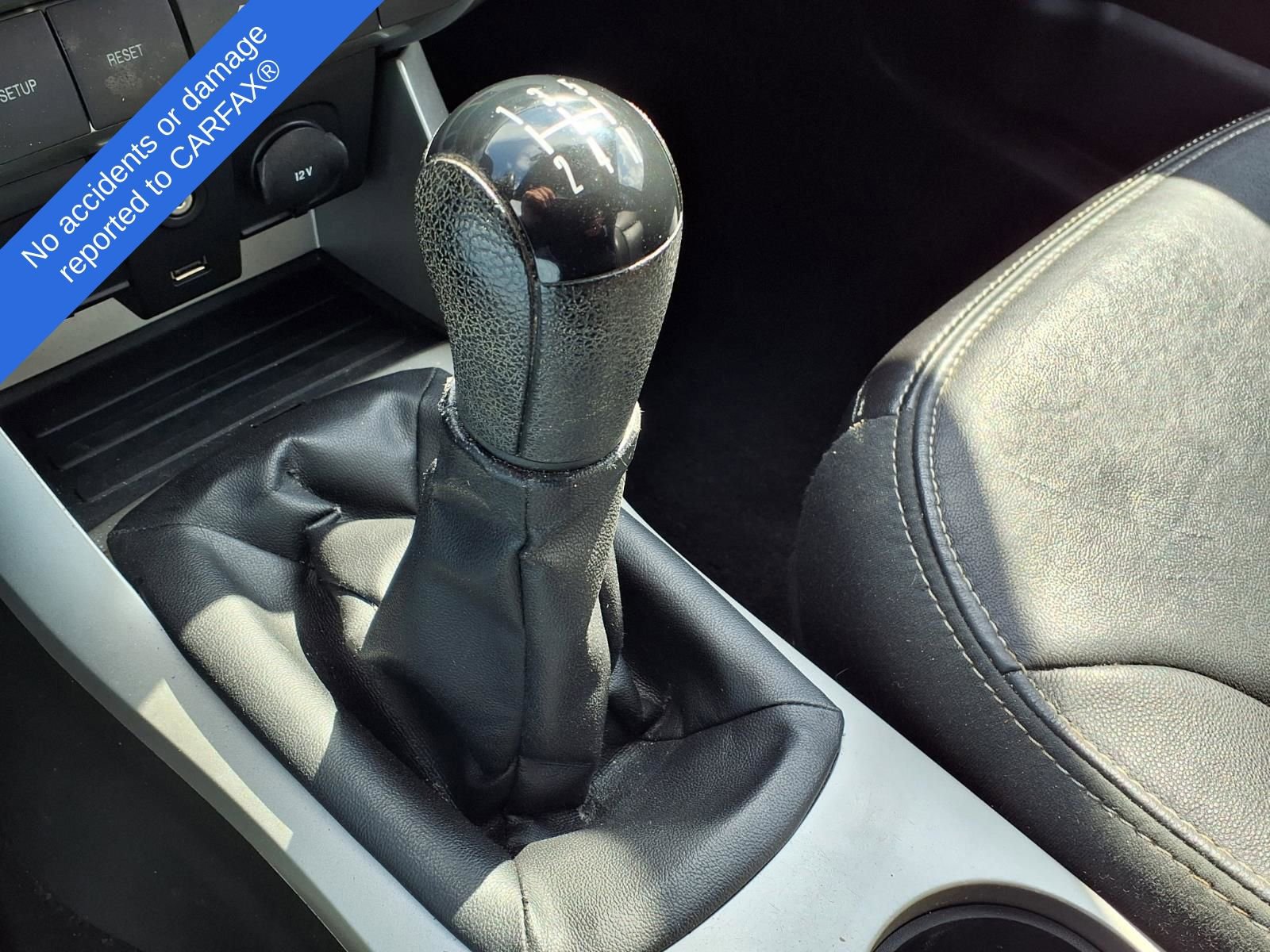 Thumbnail: 2010 Ford Focus - 21