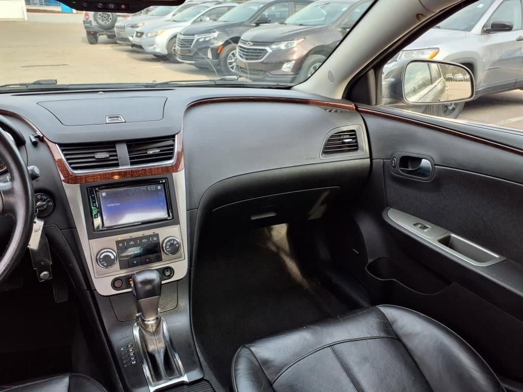 2011 Chevrolet Malibu LTZ 8