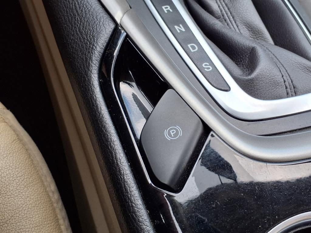 Thumbnail: 2014 Ford Fusion - 28