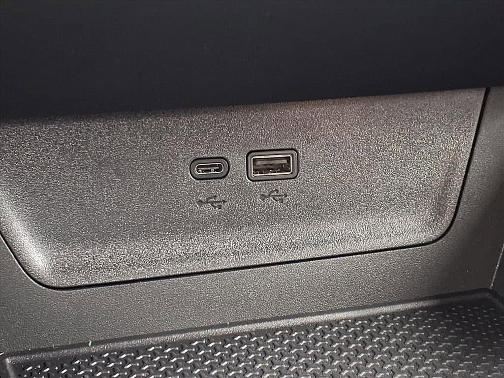 Thumbnail: 2026 Chevrolet Equinox - 23