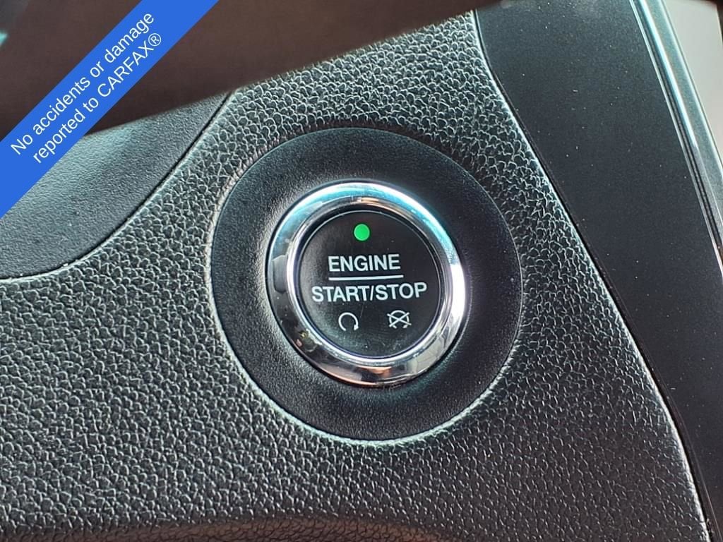 2016 Ford Explorer XLT 28
