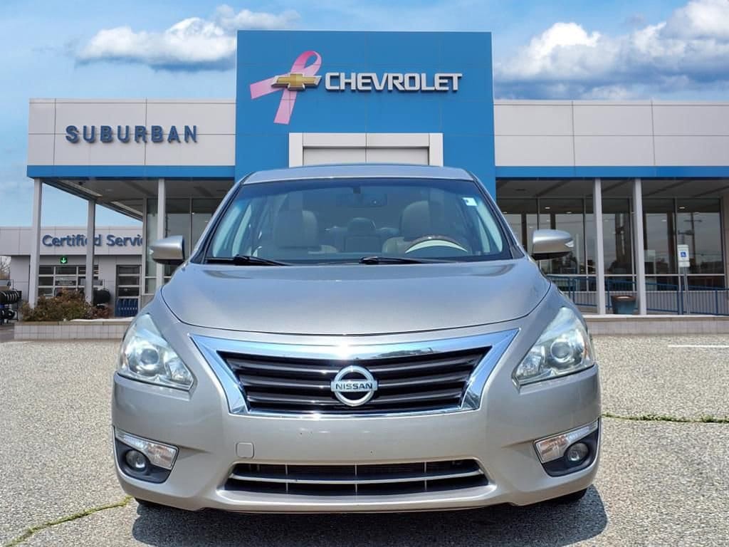 Thumbnail: 2015 Nissan Altima - 2