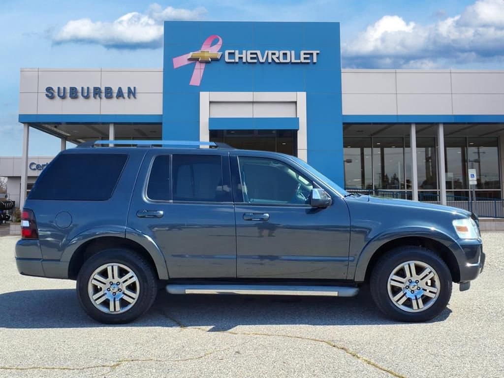 Thumbnail: 2010 Ford Explorer - 4