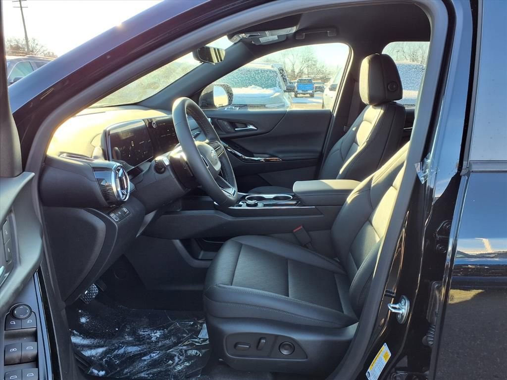 Thumbnail: 2026 Chevrolet Equinox - 13