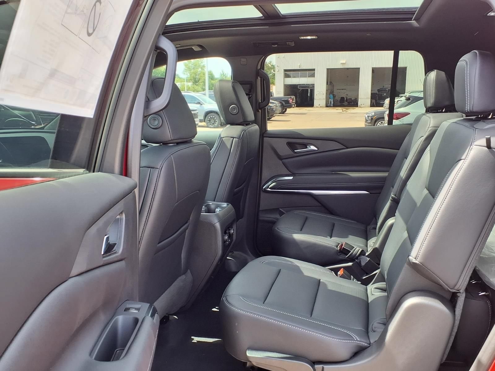 2027 Chevrolet Traverse LT - Photo 8