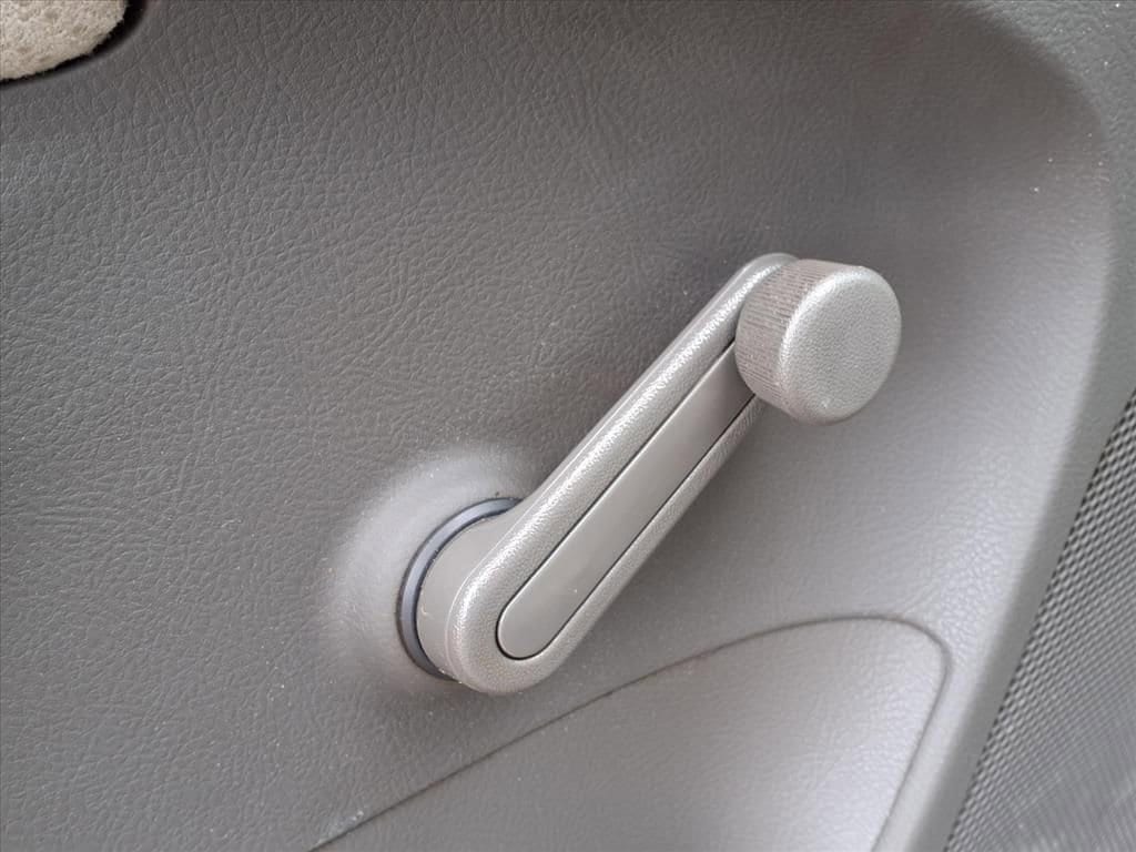 Thumbnail: 2009 Toyota Yaris - 15