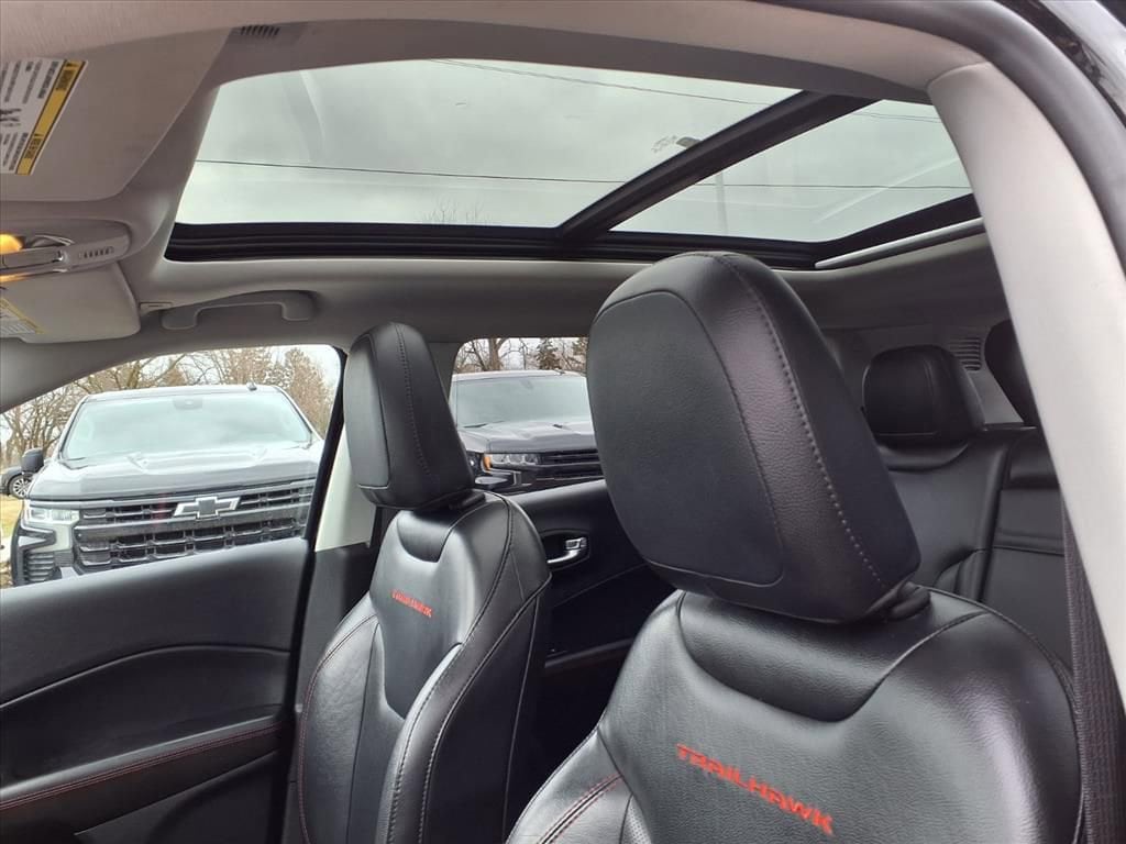 Thumbnail: 2019 Jeep Compass - 19