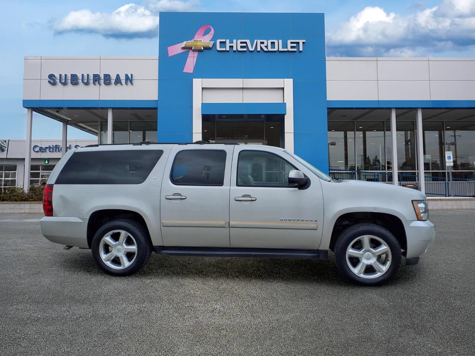 Thumbnail: 2008 Chevrolet Suburban - 4