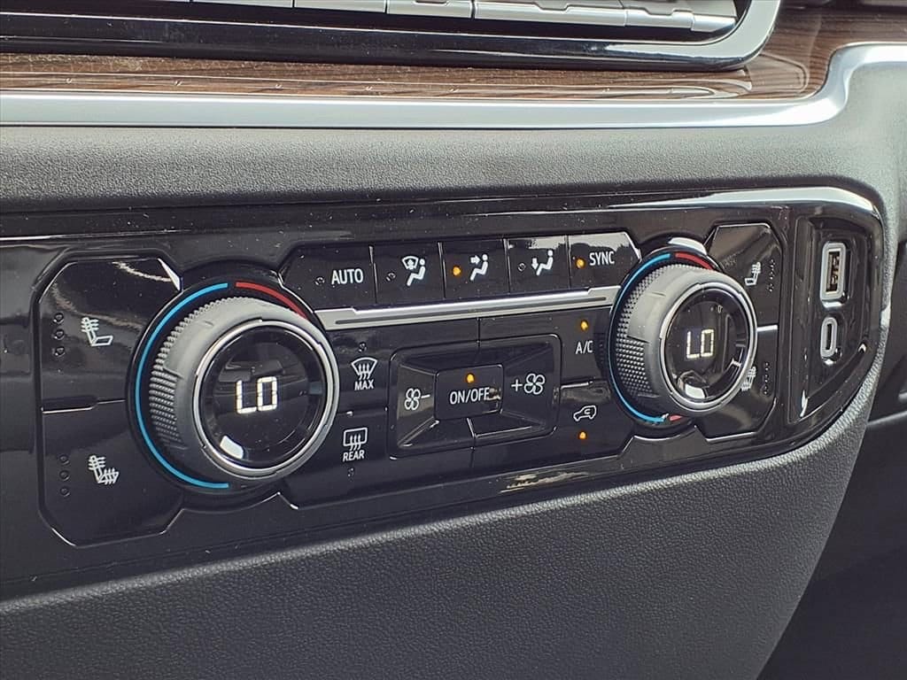 Thumbnail: 2026 Chevrolet Silverado 1500 - 20