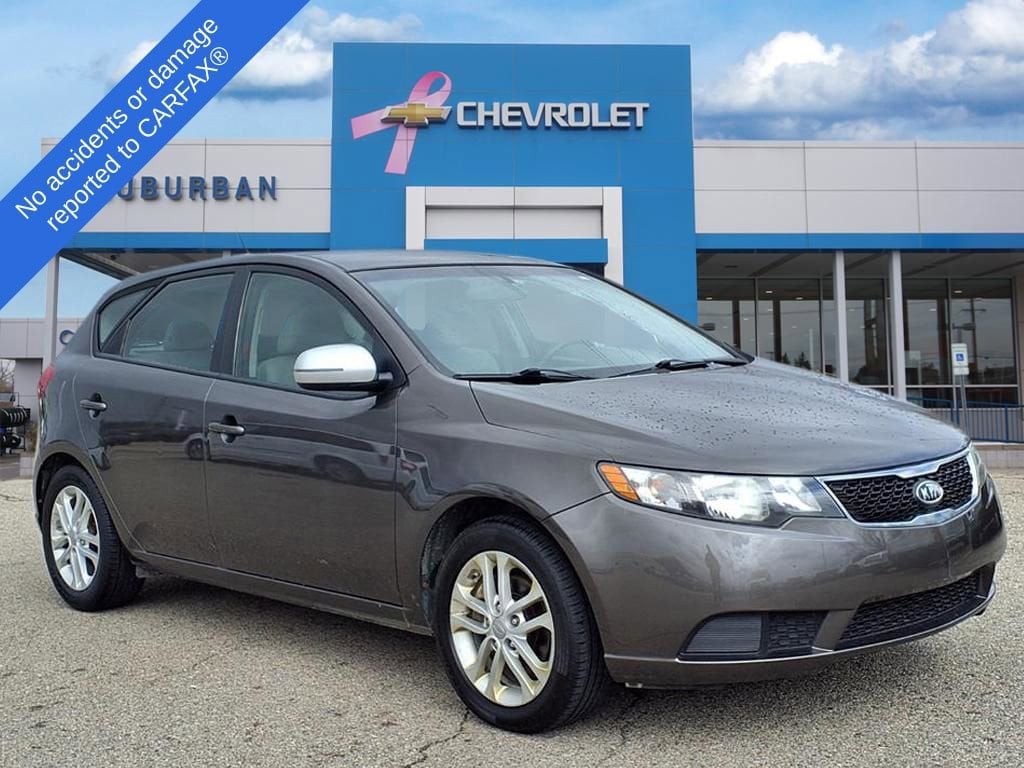 Thumbnail: 2011 Kia Forte - 3