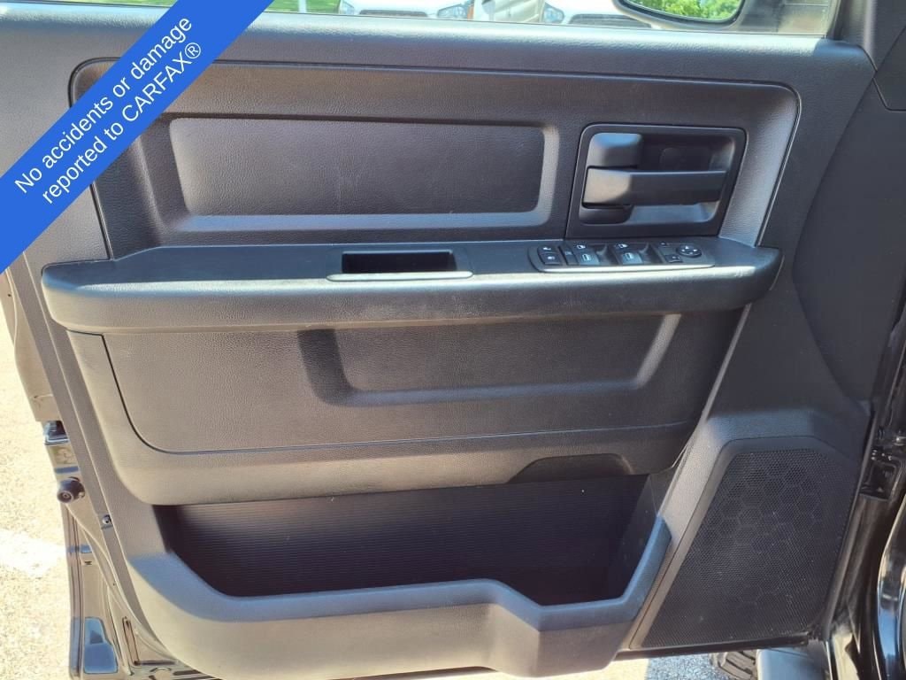 Thumbnail: 2014 RAM 1500 - 14