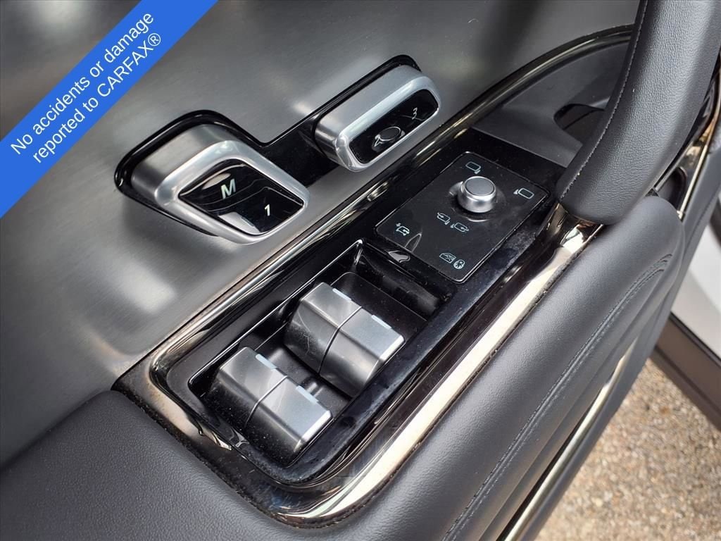 Thumbnail: 2025 Land Rover Range Rover Sport - 16