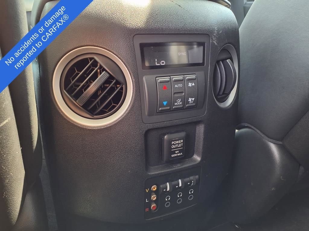 Thumbnail: 2011 Honda Pilot - 17