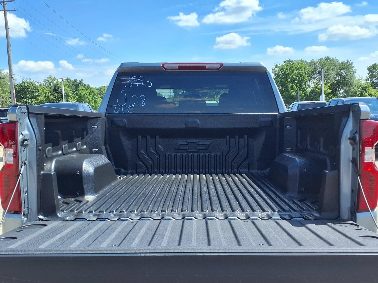 2026 Chevrolet Silverado 1500 LT - Photo 8