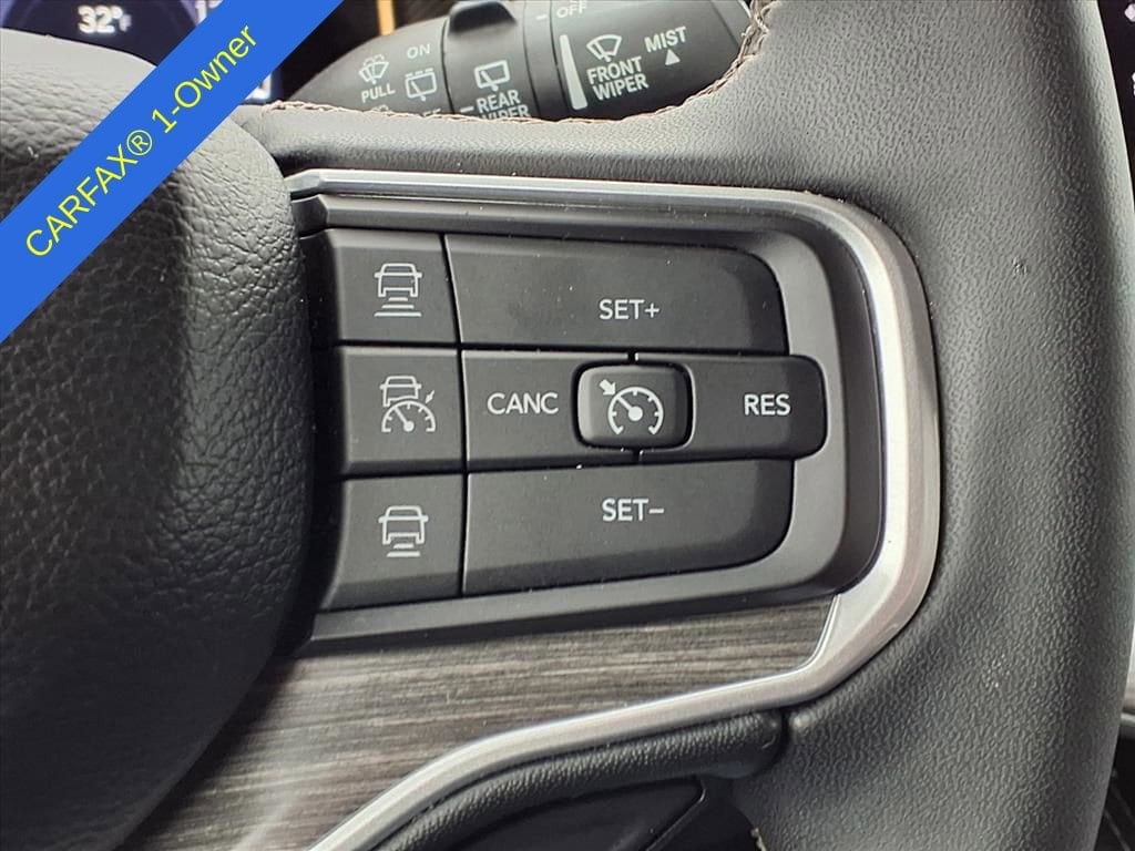 Thumbnail: 2024 Jeep Wagoneer - 28