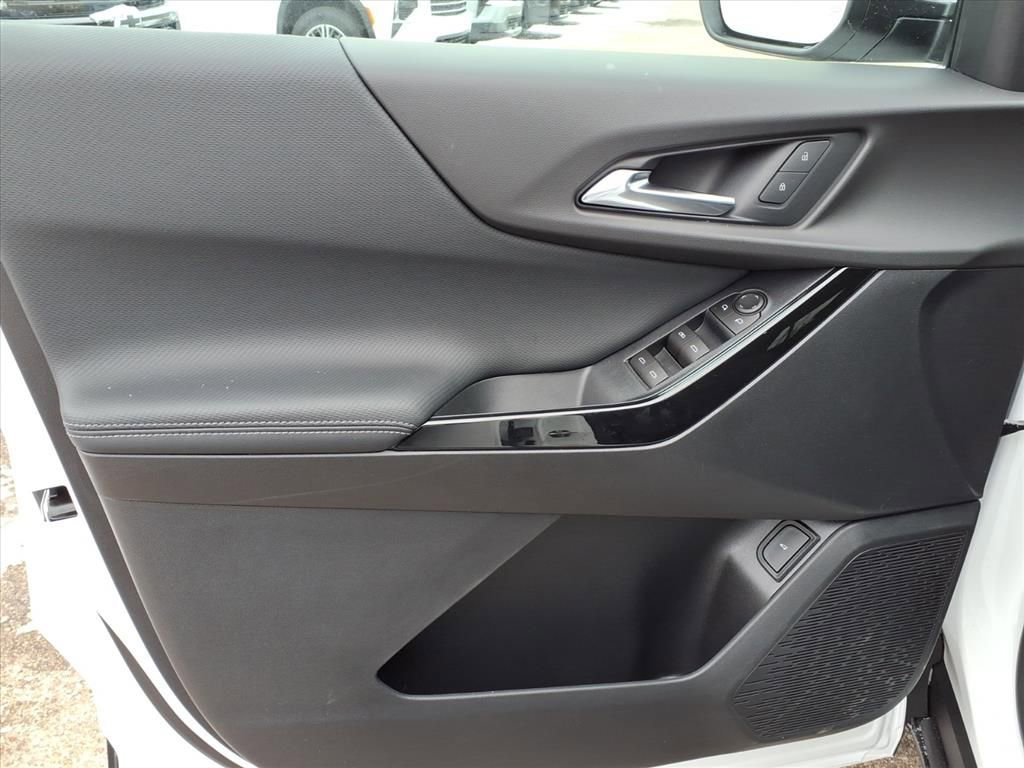 Thumbnail: 2026 Chevrolet Equinox - 12