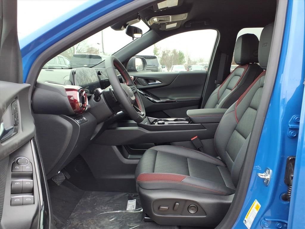 Thumbnail: 2026 Chevrolet Equinox - 13